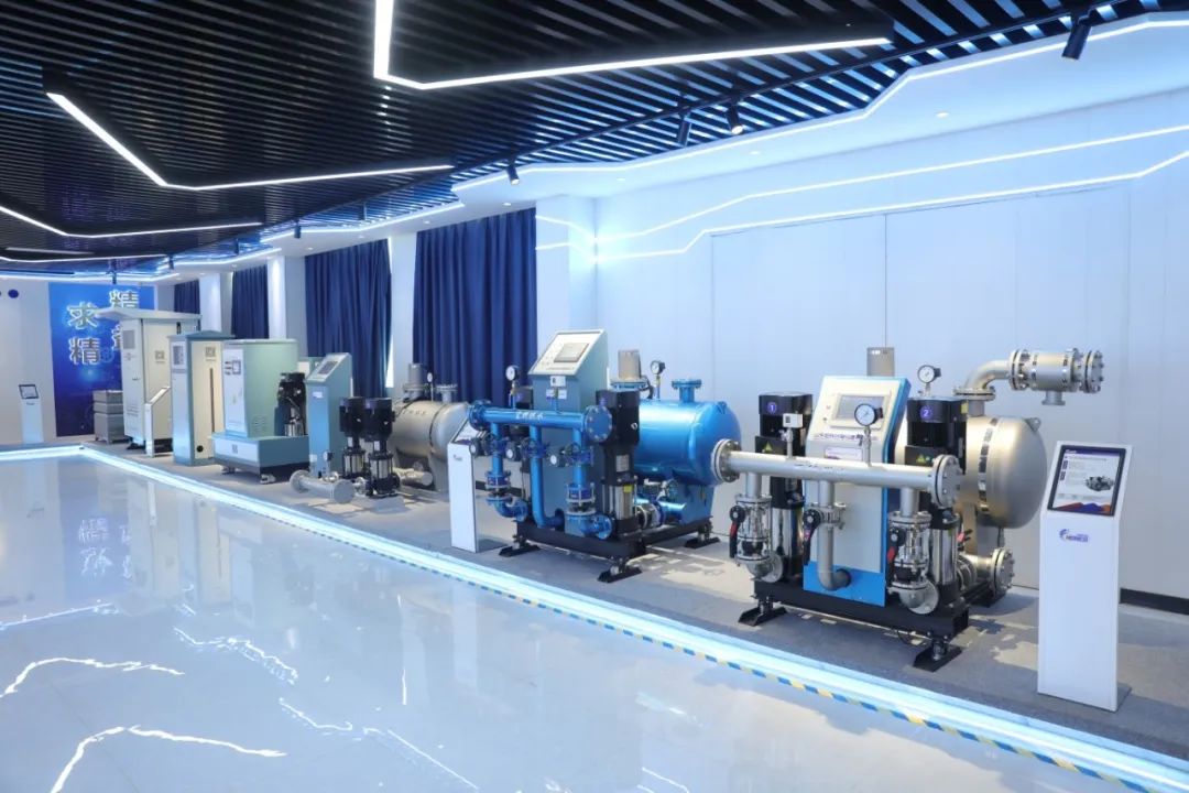 濰坊濱海區(qū)：山東宏科水電創(chuàng)新制造，將“水泵房”升級為“標準化箱體”領跑水資源專用機械設備